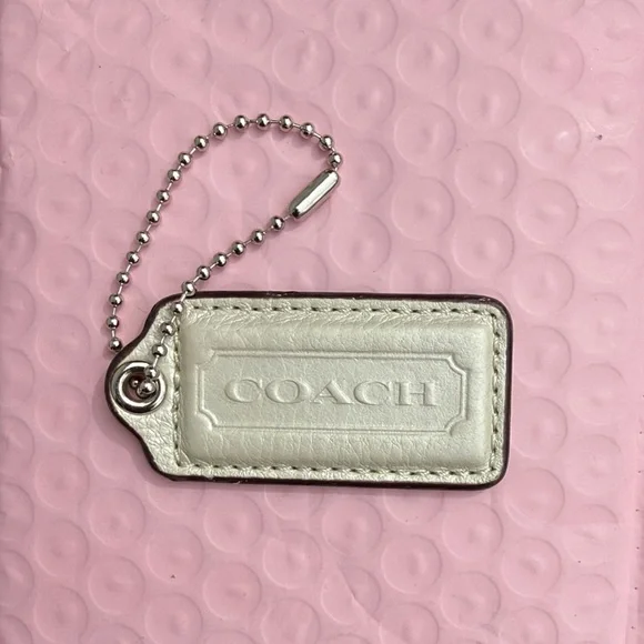 Coach White Pearls Hangtag Coach Keychain Coach bag accessories - Picture 2 of 6